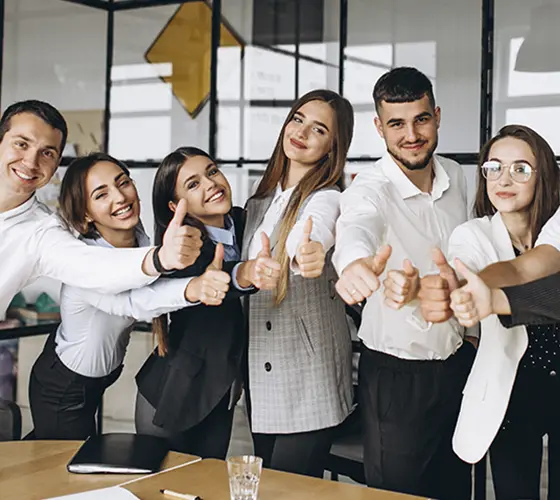 Equipe de especialistas e fundadores da Orizon Brasil Sky focados em cursos profissionalizantes de beleza.